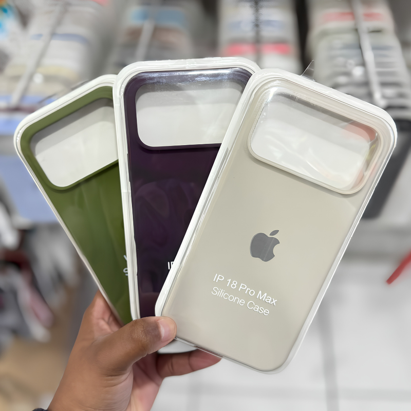 Funda Silicona con Logo para iPhone 18 Pro Max