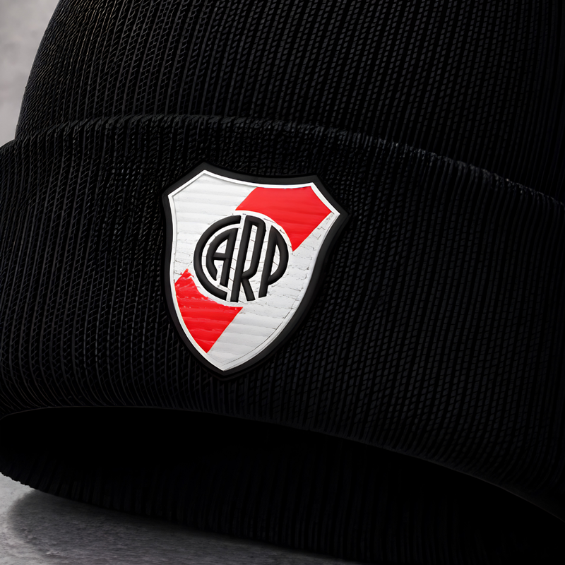 Gorro de Lana con Escudo River Bordado